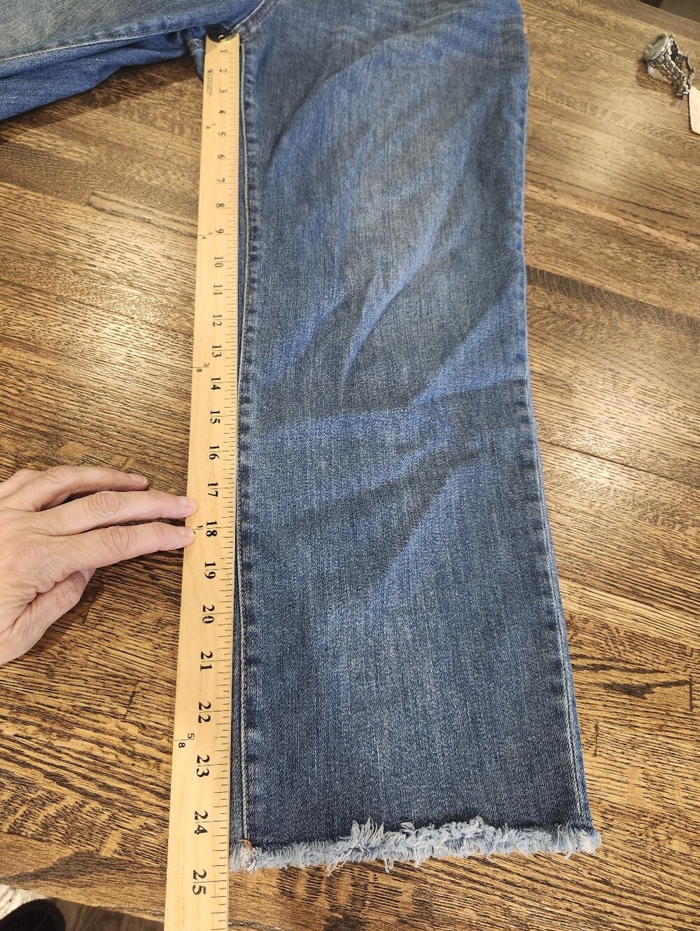 Loft Curvy Boyfriend Frayed Hem Denim Jeans Size 10 - Picture 5 of 9